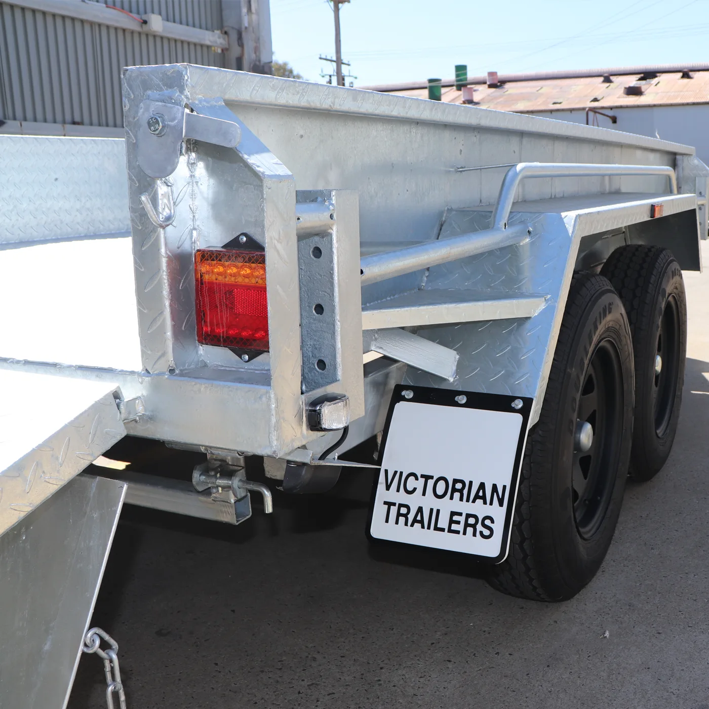 LED Lights on Galvanised Hydraulic Tipper Trailer for Sale
